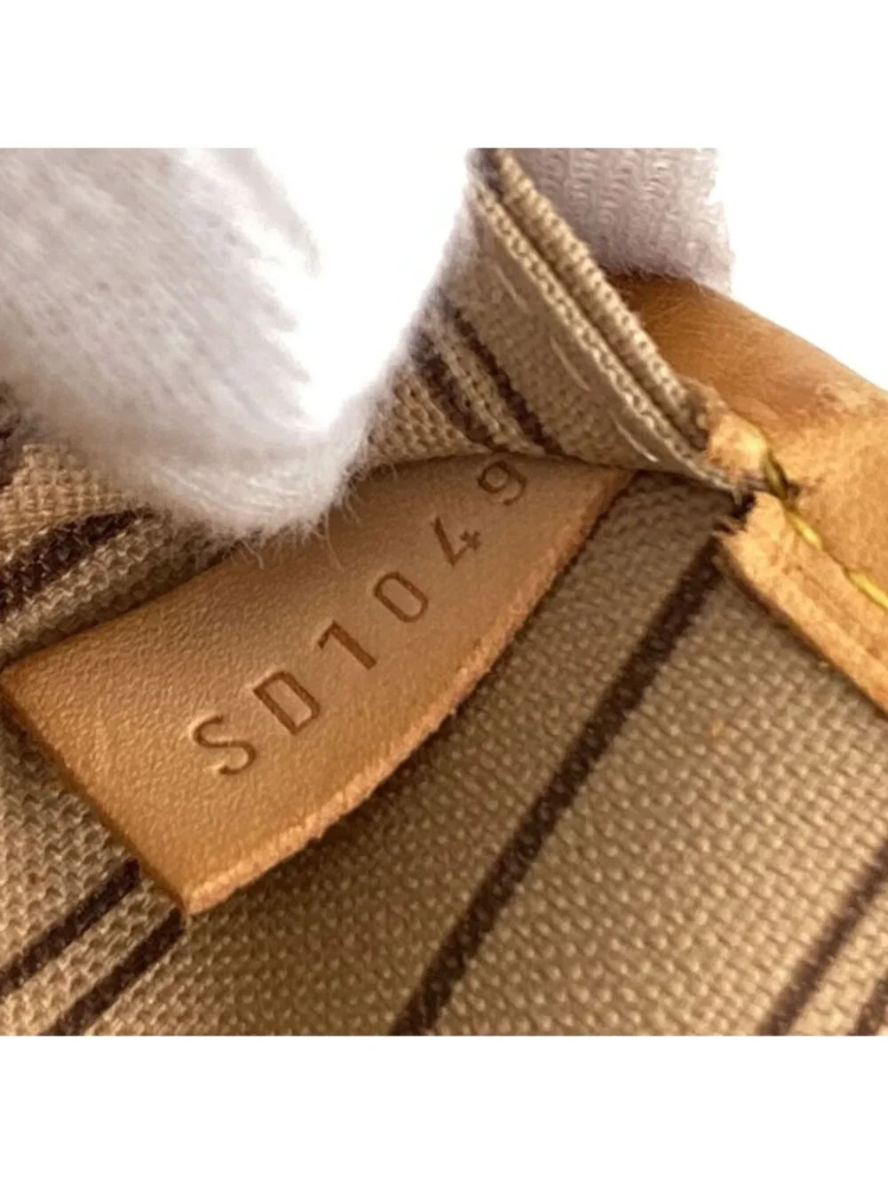 Louis Vuitton Neverfull MM Tote Bag Monogram Canvas